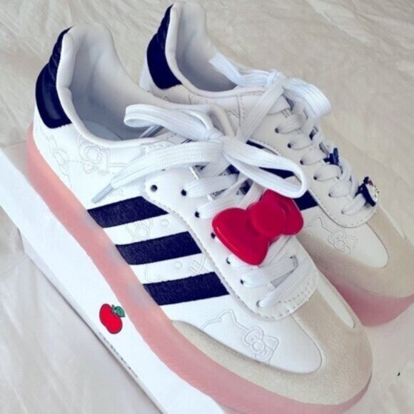 adidas Sambae Hello Kitty IG4450 Womens - Picture 1 of 7
